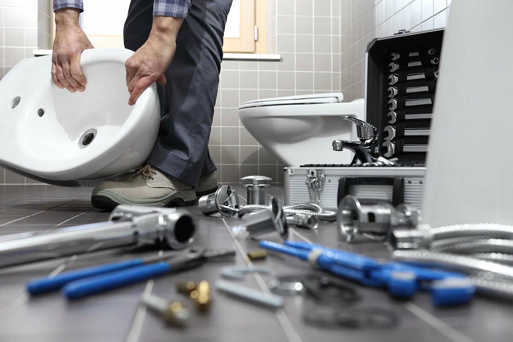 Professional bathroom plumbing repair in Burbank